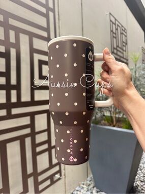 On The Dot Urban Outfitters x HydroJug Brown with Cream Polka Dots, flaws